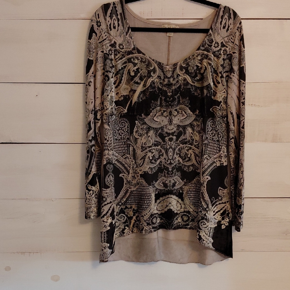 Live and Let Live Black and Cream Paisley Blouse